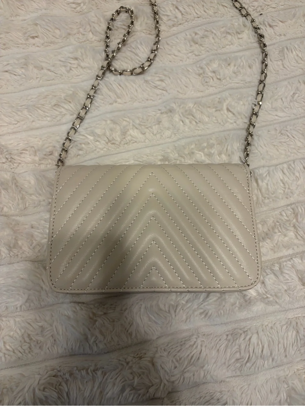 Quilted Chain Shoulder Bag in Light Beige